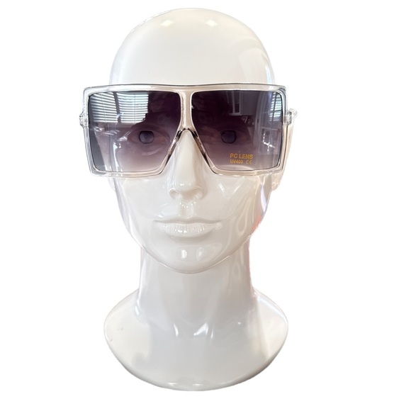 Light Grey Square Oversized Sunglasses UNISEX Flat Top Fashion Shades

0107 - Picture 1 of 7